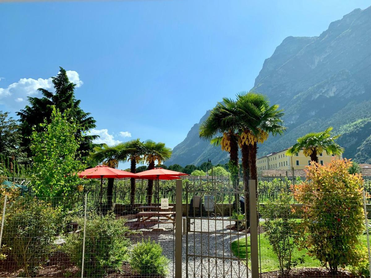 Albola Suite Holiday Apartments Riva del Garda Eksteriør bilde